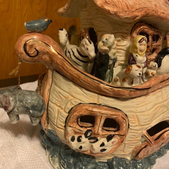 Noah's Ark Decorative Sculpture Large Ceramic - Picture 7 of 7